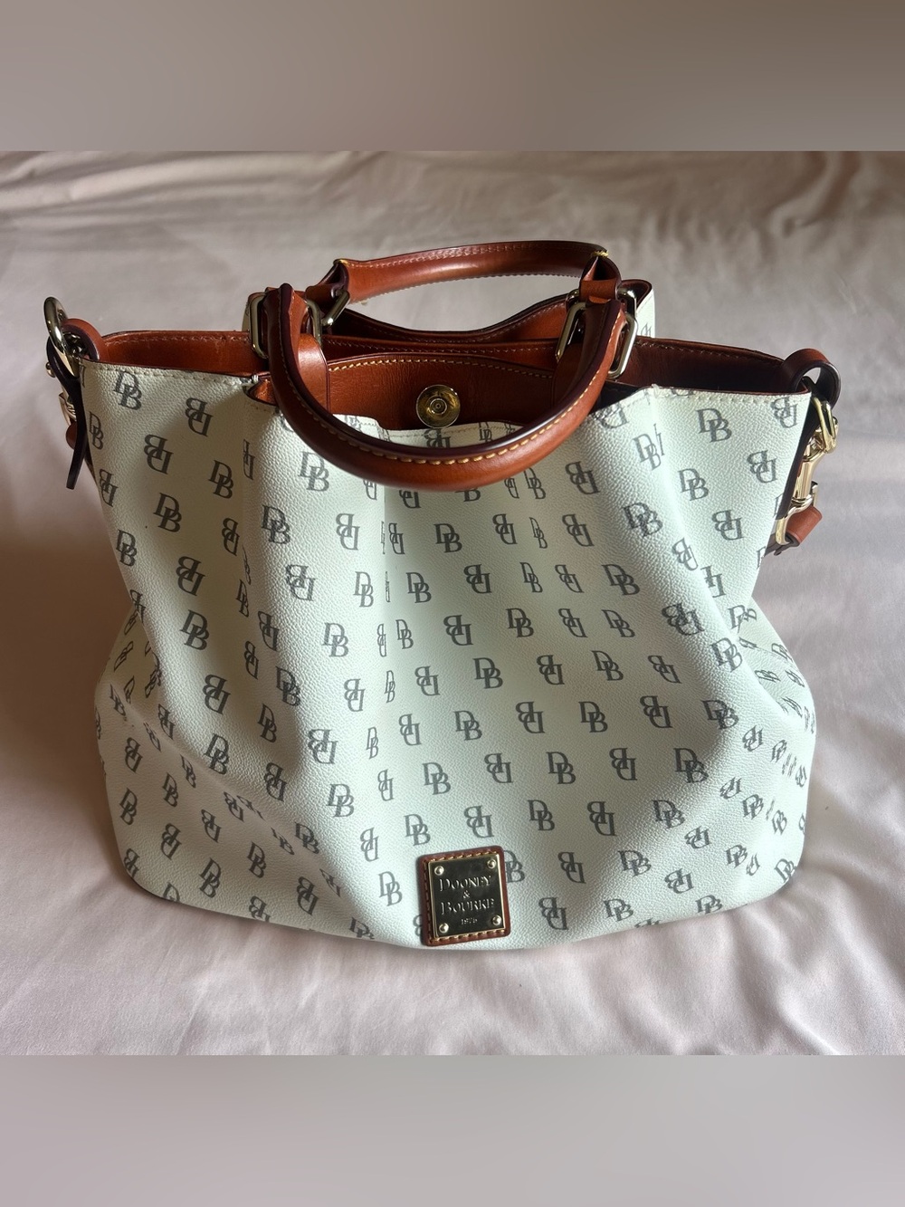 Dooney & Bourke Gretta Brenna Satchel – Bone White